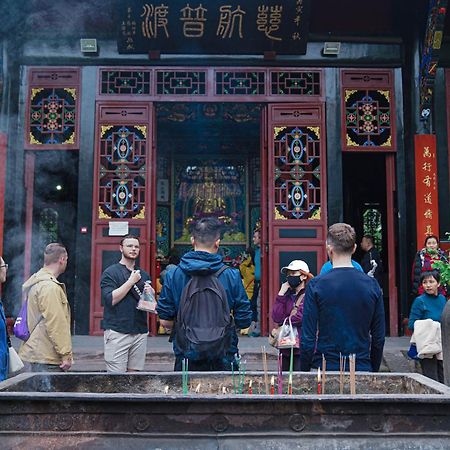 Chengdu Flipflop Hostel Poshpacker Bagian luar foto