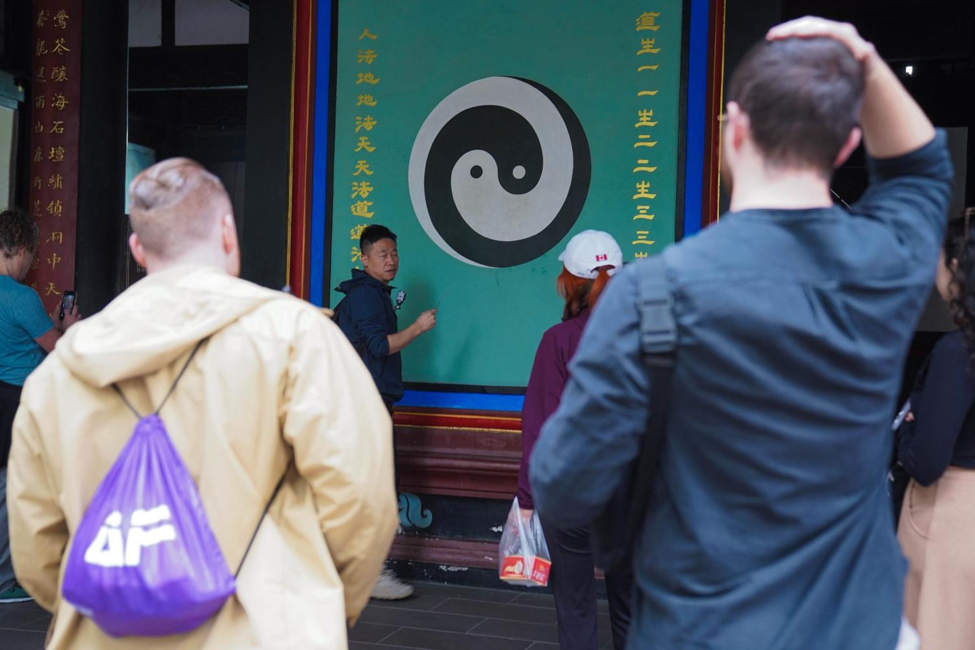 Chengdu Flipflop Hostel Poshpacker Bagian luar foto