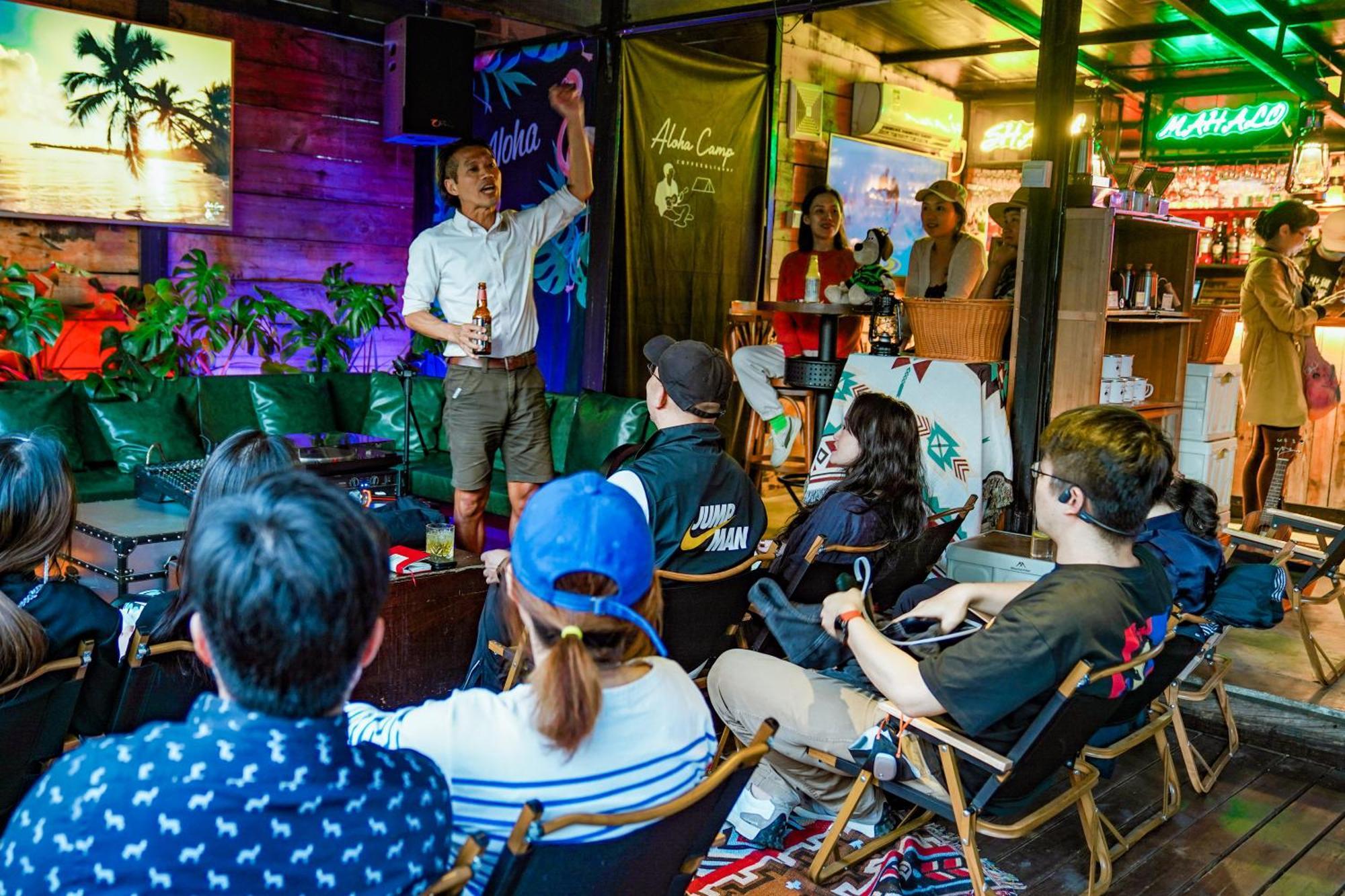 Chengdu Flipflop Hostel Poshpacker Bagian luar foto