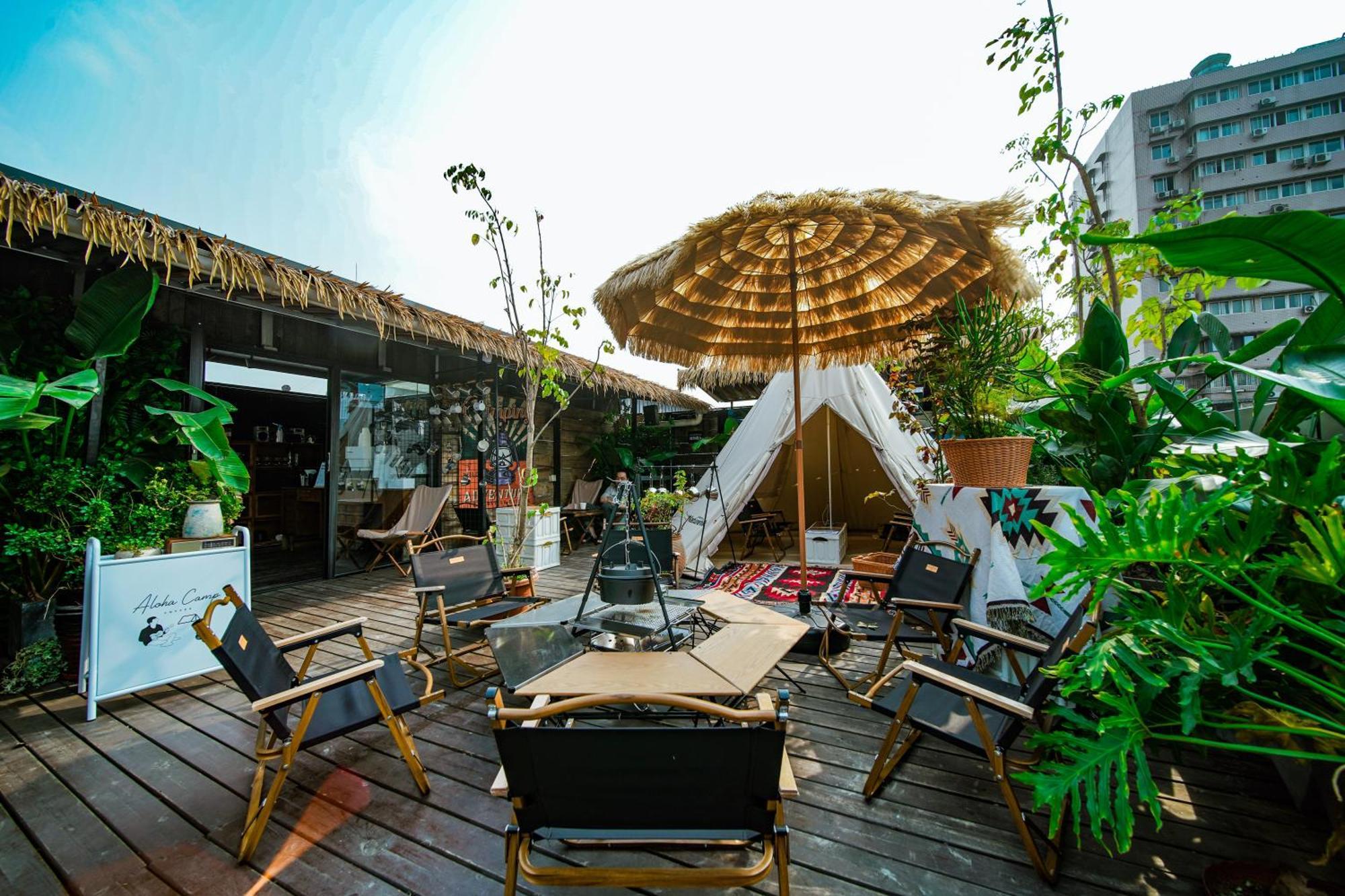 Chengdu Flipflop Hostel Poshpacker Bagian luar foto