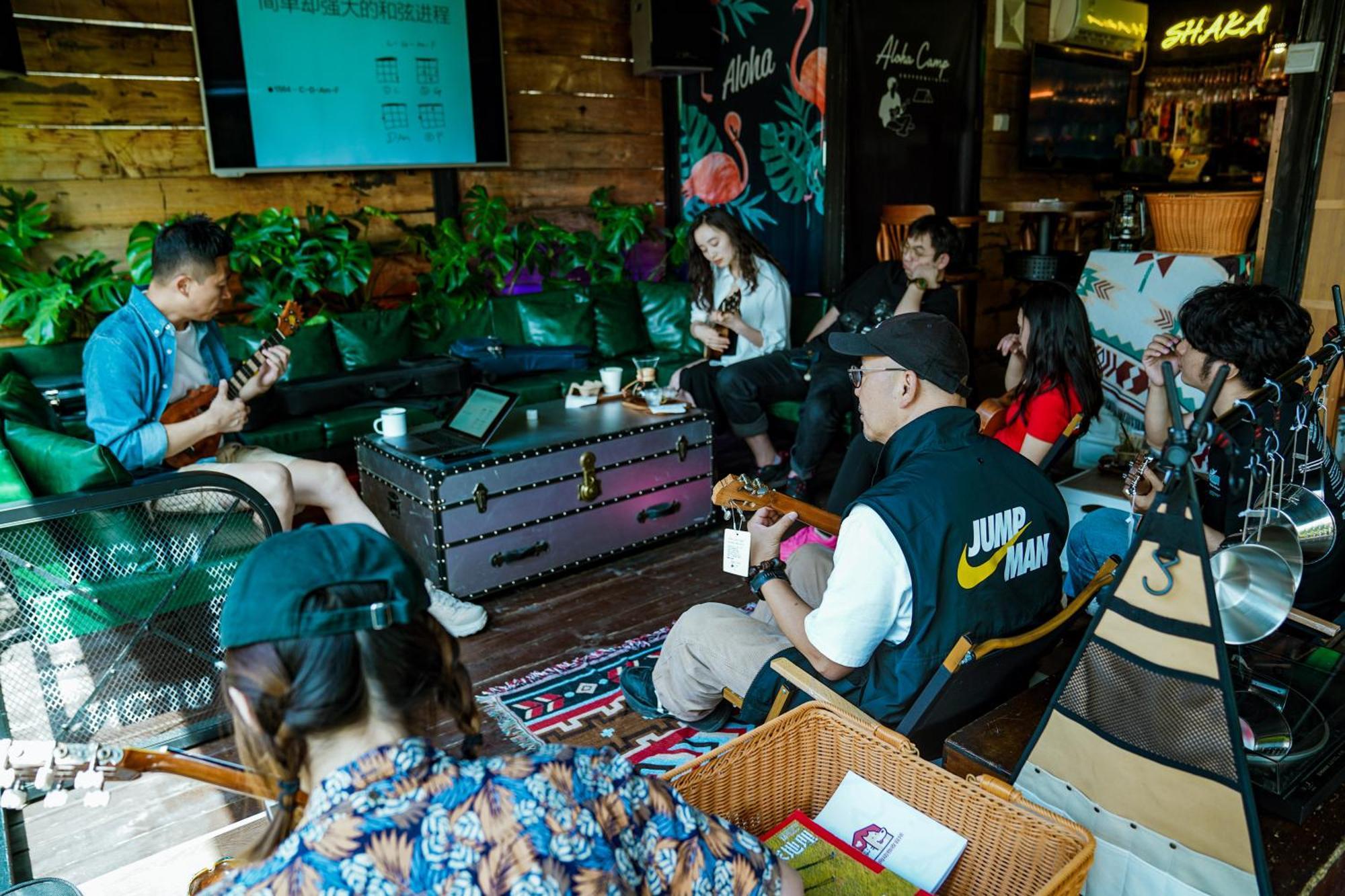 Chengdu Flipflop Hostel Poshpacker Bagian luar foto