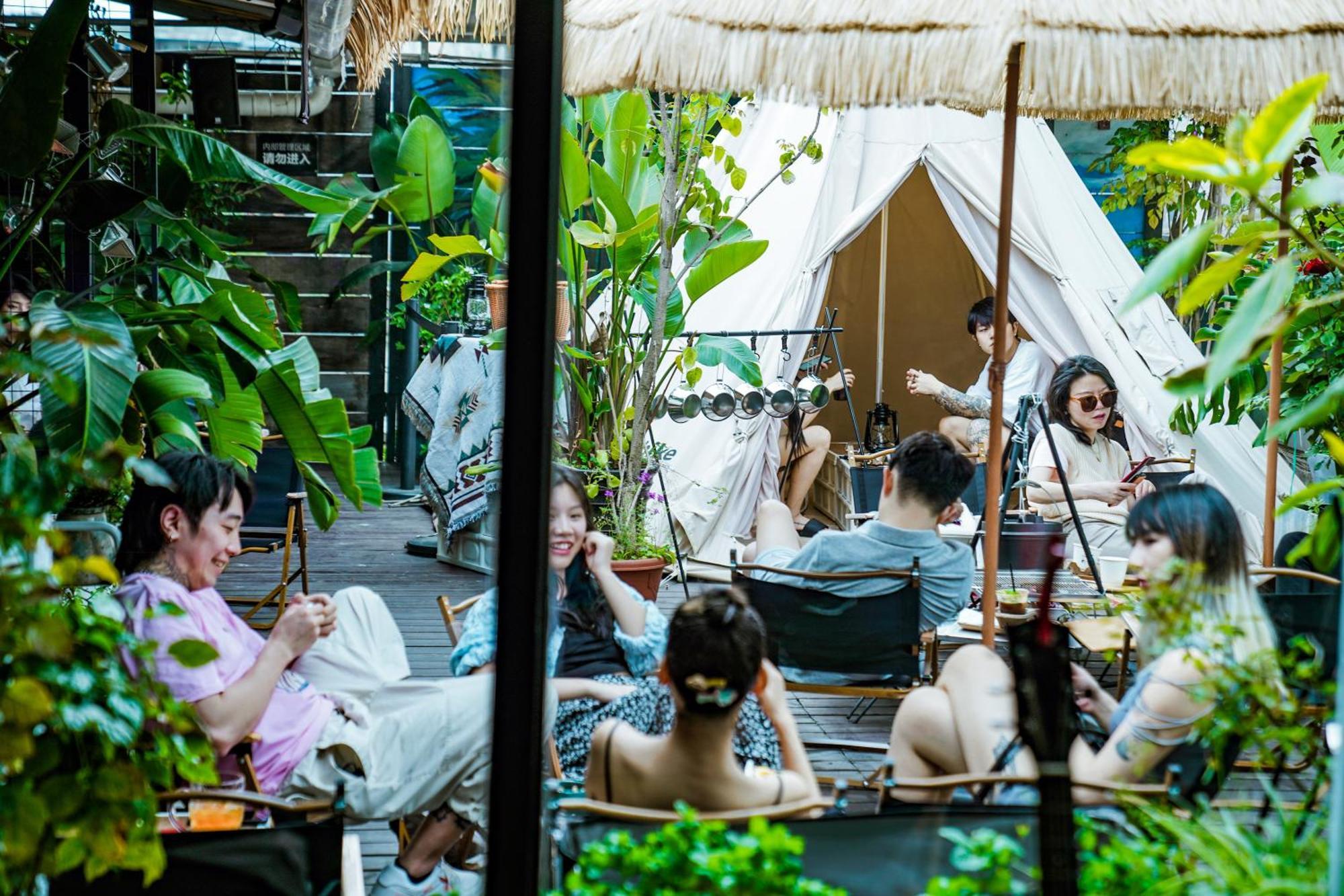 Chengdu Flipflop Hostel Poshpacker Bagian luar foto