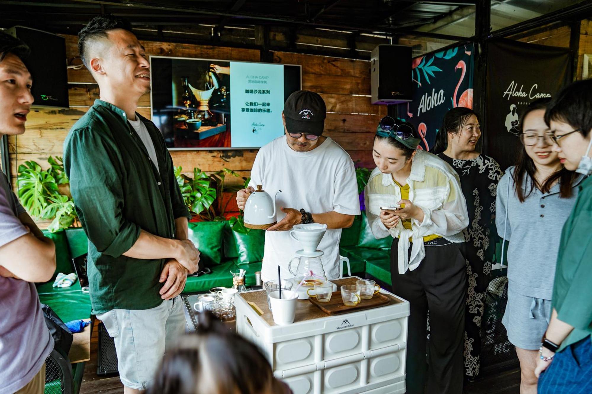 Chengdu Flipflop Hostel Poshpacker Bagian luar foto